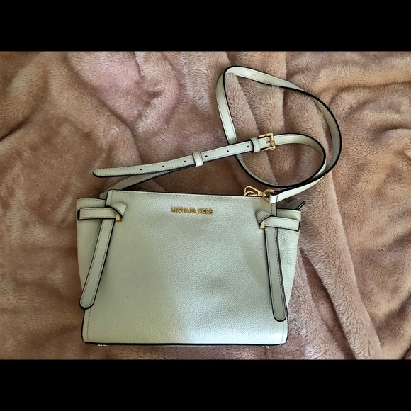 Perfect condition barely used authentic Leather - Picture 2 of 4